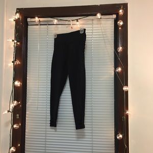 Betsey Johnson Performance Leggings | Black | XS
